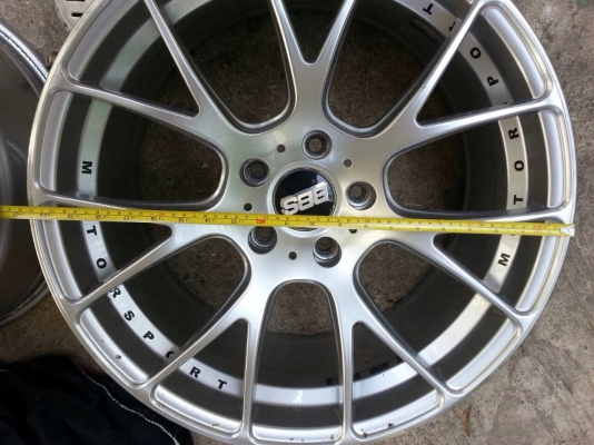 ขายล้อแมกซ์  BMW  E46  ขอบ 19  BBS รุ่น LH  5 รู 120 สภาพสวย