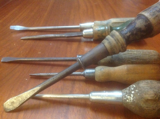 ขายไขควงด้ามไม้โบราณ U.S.A. ชุด 6 ตัว