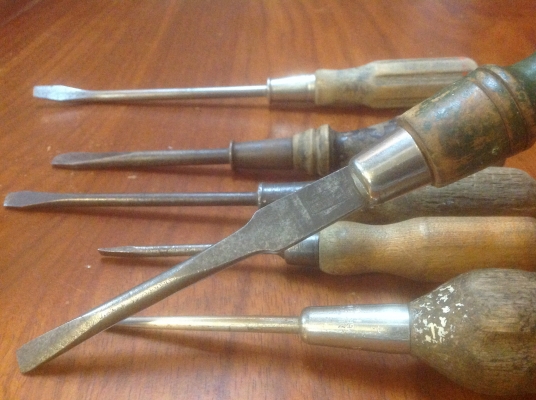 ขายไขควงด้ามไม้โบราณ U.S.A. ชุด 6 ตัว