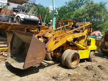 รถตักล้อยาง KOMATSU: SD10-2 เครื่องดีเซล มือสองญี่ปุ่นแท้ พร้อมใช้งาน ชมวีดีโอได้ครับ