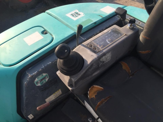 KOBELCO SK30SR  ปั๊มนิ้ว  เก่าญี่ปุ่น ไม่เคยใช้งานในไทย