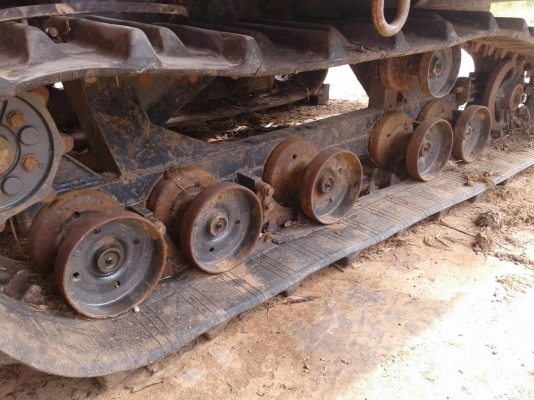 ขายรถเกี่ยว KUBOTA DC60 PLUS ขายตสมสภาพ เครื่องพังครับ  ราคาถูกๆครับ