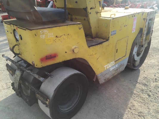 รถบดถนน ขนาด 2.5 ตัน SAKAI เก่าญี่ปุ่น รถบดถนน ขนาด 2.5 ตัน SAKAI เก่าญี่ปุ่น