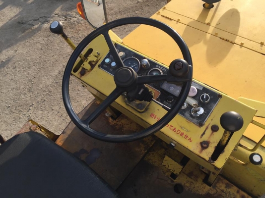 รถบดถนน ขนาด 2.5 ตัน SAKAI เก่าญี่ปุ่น รถบดถนน ขนาด 2.5 ตัน SAKAI เก่าญี่ปุ่น