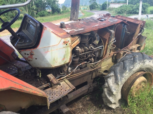 รถไถ KUBOTA M8950DTF-51457 ,มีผานดันหน้า ขายตามสภาพ.จอดไว้เกือบปี..