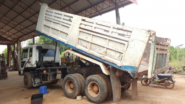 ขาย 10 ล้อดั้ม ไอ้หลง FN527M-A เครื่อง 6D16 195 แรงม้า คัสซีสวยตลอดเส้น เกียร์ 10 สปีด ยางเต็ม เปลี่ยนซีลกระบอกดั้มให้ใหม่ด้วยครับ ขาย 10 ล้อดั้ม ไอ้หลง FN527M-A เครื่อง 6D16 195 แรงม้า คัสซีสวยตลอดเส้น เกียร์ 10 สปีด ยางเต็ม เปลี่ยนซีลกระบอกดั้มให้ใหม่ด้วยครับ