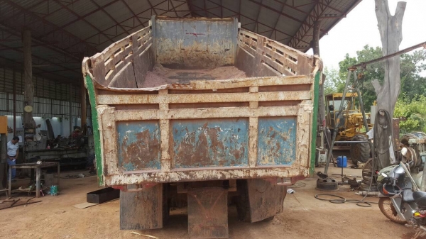 ขาย 10 ล้อดั้ม ไอ้หลง FN527M-A เครื่อง 6D16 195 แรงม้า คัสซีสวยตลอดเส้น เกียร์ 10 สปีด ยางเต็ม เปลี่ยนซีลกระบอกดั้มให้ใหม่ด้วยครับ ขาย 10 ล้อดั้ม ไอ้หลง FN527M-A เครื่อง 6D16 195 แรงม้า คัสซีสวยตลอดเส้น เกียร์ 10 สปีด ยางเต็ม เปลี่ยนซีลกระบอกดั้มให้ใหม่ด้วยครับ