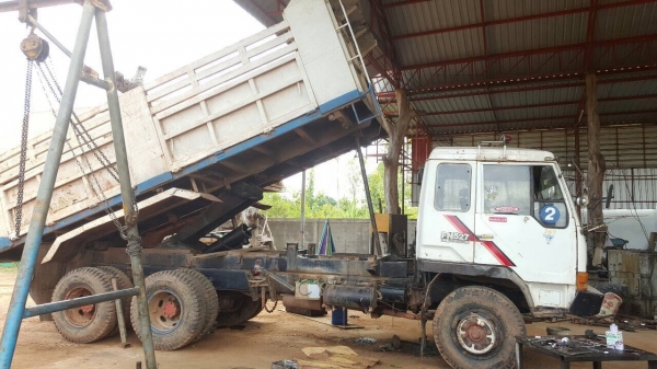 ขาย 10 ล้อดั้ม ไอ้หลง FN527M-A เครื่อง 6D16 195 แรงม้า คัสซีสวยตลอดเส้น เกียร์ 10 สปีด ยางเต็ม เปลี่ยนซีลกระบอกดั้มให้ใหม่ด้วยครับ ขาย 10 ล้อดั้ม ไอ้หลง FN527M-A เครื่อง 6D16 195 แรงม้า คัสซีสวยตลอดเส้น เกียร์ 10 สปีด ยางเต็ม เปลี่ยนซีลกระบอกดั้มให้ใหม่ด้วยครับ