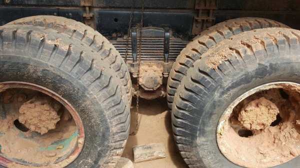 ขาย 10 ล้อดั้ม ไอ้หลง FN527M-A เครื่อง 6D16 195 แรงม้า คัสซีสวยตลอดเส้น เกียร์ 10 สปีด ยางเต็ม เปลี่ยนซีลกระบอกดั้มให้ใหม่ด้วยครับ ขาย 10 ล้อดั้ม ไอ้หลง FN527M-A เครื่อง 6D16 195 แรงม้า คัสซีสวยตลอดเส้น เกียร์ 10 สปีด ยางเต็ม เปลี่ยนซีลกระบอกดั้มให้ใหม่ด้วยครับ