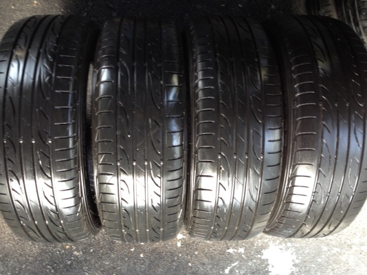 DUNLOP 215 60R16 ปี2014 สภาพสวยดอกเยอะมากๆไม่มีปะ