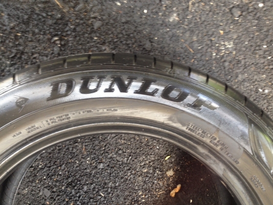ยางDUNLOP 205 55R16ปี2014สวยถูกคุ้ม ยางDUNLOP 205 55R16ปี2014สวยถูกคุ้ม