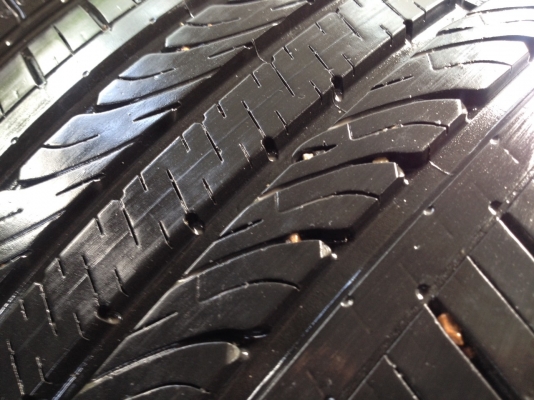 ยางGOODYEAR 205 50R16 ปี2015 สภาพสวยมากๆดอกเยอะมากๆ 1คู่ ยางGOODYEAR 205 50R16 ปี2015 สภาพสวยมากๆดอกเยอะมากๆ 1คู่