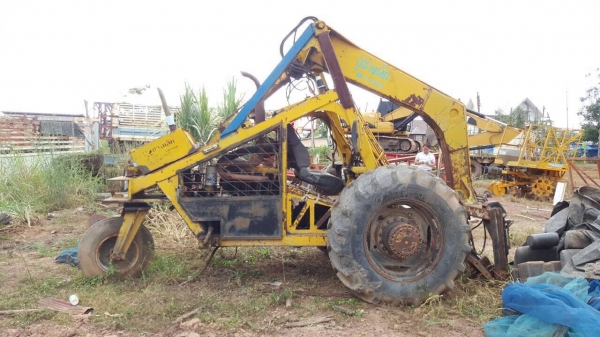 ขายตามสภาพคีบ 3 ล้อ เครื่องดอยซ์ 4 สูบ เช็คระบบไฮดรอริคก็ใช้งานได้แล้วครับ