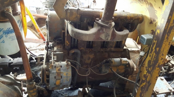 ขายรถคีบ 3 ล้อ เครื่องดอยซ์ 4 สูบ สภาพต้องเช็คระบบไฮดรอริคครับ ขายรถคีบ 3 ล้อ เครื่องดอยซ์ 4 สูบ สภาพต้องเช็คระบบไฮดรอริคครับ