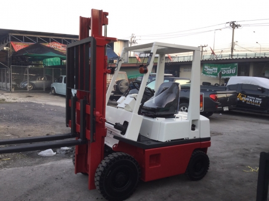 รถฟอล์คลิฟท์ นิสสัน 1.4. ตัน เบนซิน เสา 4เมตร สวยๆพร้อมใช้ครับ