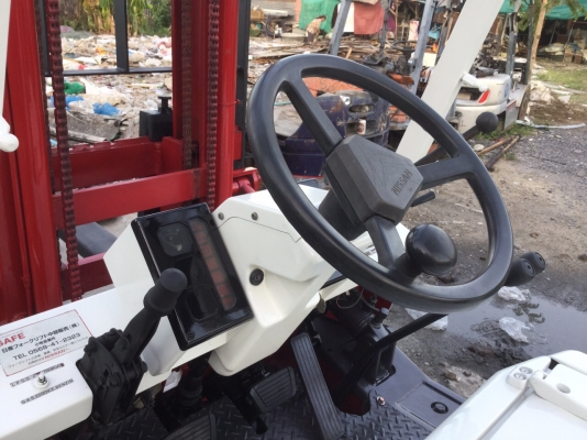 รถฟอล์คลิฟท์ นิสสัน 1.4. ตัน เบนซิน เสา 4เมตร สวยๆพร้อมใช้ครับ