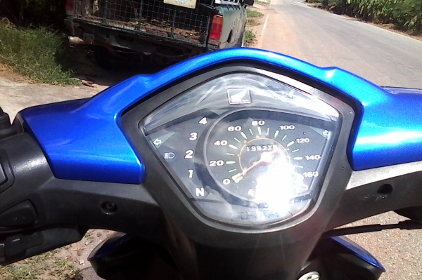 ขาย แลก  เวฟ 110 i หัวฉีด