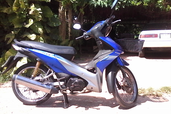 ขาย แลก  เวฟ 110 i หัวฉีด