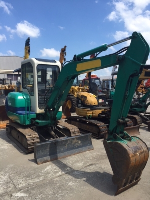 ขายรถขุดแบบมีหัวเก๋ง KOMATSU PC35R-8