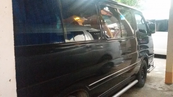 ขายรถตู้หัวจรวจ ติดแกส์แล้วพร้อมใช้งานราคา110000บาทสนใจโทร0813655997อำพร พาเจริญราคานี้ยังคุยกับอีกได้นะครับ