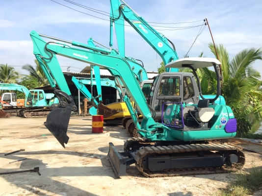 ขายด่วน KOMATSU PC40-7E  เก่าญี่ปุ่น  สภาพสวย   ชั่วโมงน้อย 3,XXX  สนใจโทร 089-7462641  เจ๊สุวรรณี