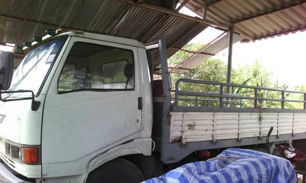 ขายด่วน 6ล้อ 117 แรง ลด เหลือ 300000 หรือแลก รถอะไรได้หมดครับ ขายด่วน 6ล้อ 117 แรง ลด เหลือ 300000 หรือแลก รถอะไรได้หมดครับ