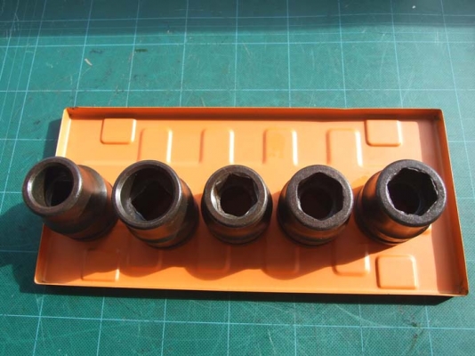 ลูกบล็อกลม ขนาด 1" KOKEN และ FPC เบอร์ใหญ่ครับ จำนวน 14ลูก