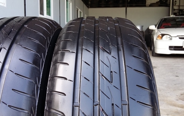 ยาง,215-60-16 Bridgestone Ecopia EP200 ปี14สภาพเต็ม ชุดละ 4,500 ยาง,215-60-16 Bridgestone Ecopia EP200 ปี14สภาพเต็ม ชุดละ 4,500