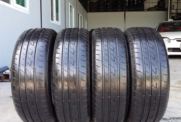 ยาง,215-60-16 Bridgestone Ecopia EP200 ปี14สภาพเต็ม ชุดละ 4,500