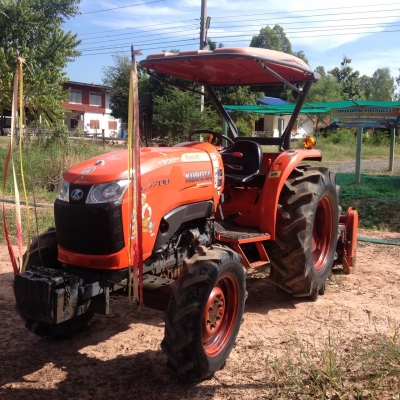 รถไถคูโบต้าL4708 พร้อมไช้งานสวยมากๆ  ขายใน  ราคา368000บาท รถอยู่วังบัว คลองขลุง กำแพงเพชร   มีโลตาลี้ตราช้างหนึ่งอัน สนใจสอบุถามได้ที่081 3655997 อำพร  พาเจริญ  ราคาต่อรองได้อีกนะครับ