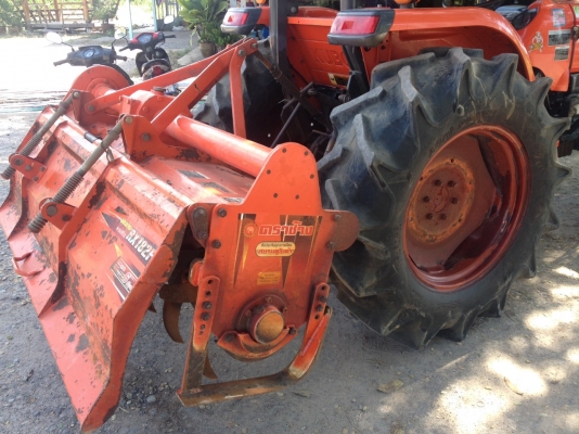 รถไถคูโบต้าL4708 พร้อมไช้งานสวยมากๆ  ขายใน  ราคา368000บาท รถอยู่วังบัว คลองขลุง กำแพงเพชร   มีโลตาลี้ตราช้างหนึ่งอัน สนใจสอบุถามได้ที่081 3655997 อำพร  พาเจริญ  ราคาต่อรองได้อีกนะครับ