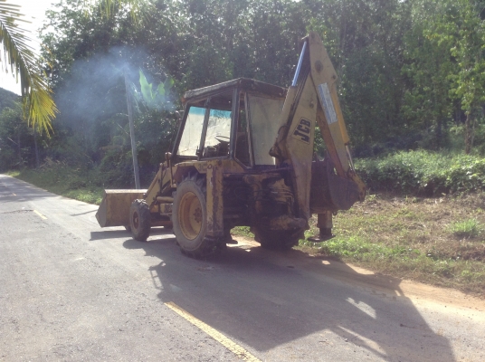 ขายด่วนJCB  3CX เพลาเดียว