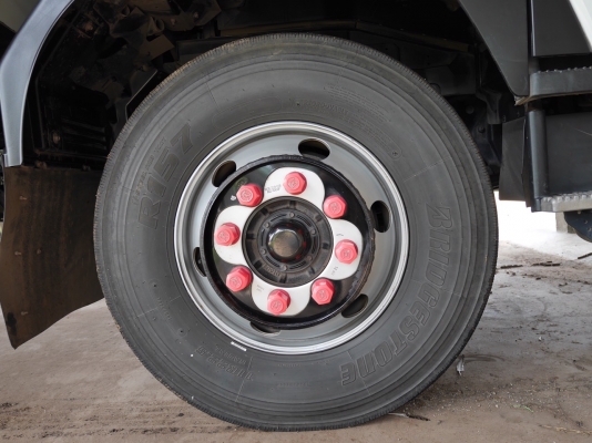 ขาย1830000 รถวิ่ง65000กม. ขาย1830000 รถวิ่ง65000กม.