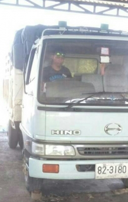 หกล้อ ฮีโน่ FC 4J145ปี41ดั้ม5คิว สภาพดีพร้อมใช้ ทะเบียนพร้อมโอน ราคา 550,000บ ครับ