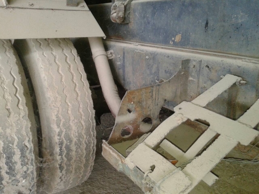 ขายสิบล้อ HINO FL177 เพลาเดียว เครื่อง H06Cเทอร์โบ เบรคทริฟฟี่ คัชชีสวยทั้งเส้น ไม่ผุไม่ดาม หัวเรียบร้อย เอกสารเล่มทะเบียนพร้อมโอน