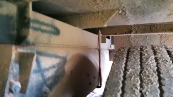 รถฮีโน่ 10 ล้อ พื้นเรียบ FM227  220 แรงม้า. ปี 34   สนใจติดต่อ  081 - 6079515