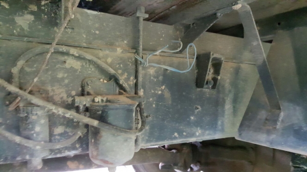 รถฮีโน่ 10 ล้อ พื้นเรียบ FM227  220 แรงม้า. ปี 34   สนใจติดต่อ  081 - 6079515