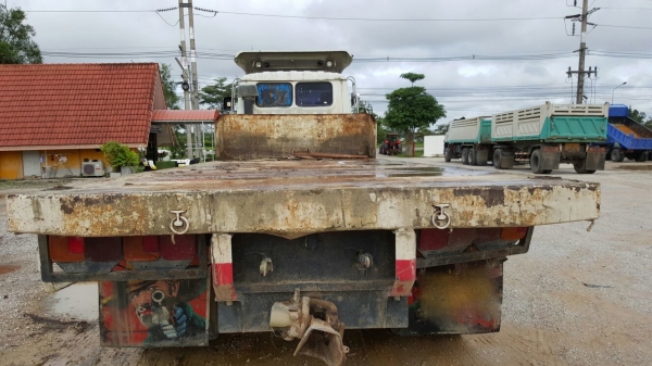 รถฮีโน่ 10 ล้อ พื้นเรียบ FM227  220 แรงม้า. ปี 34   สนใจติดต่อ  081 - 6079515