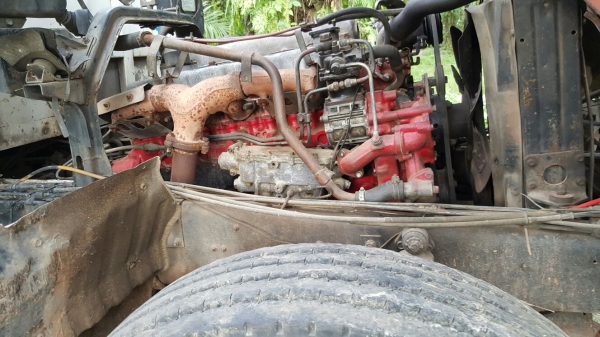 รถฮีโน่ 10 ล้อ พื้นเรียบ FM227  220 แรงม้า. ปี 34   สนใจติดต่อ  081 - 6079515