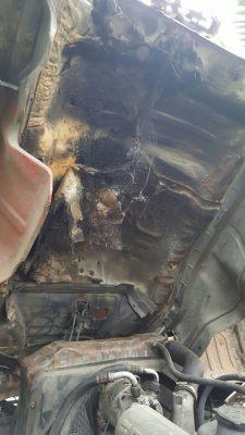 รถฮีโน่ 10 ล้อ พื้นเรียบ FM227  220 แรงม้า. ปี 34   สนใจติดต่อ  081 - 6079515