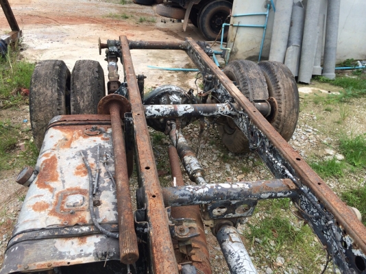 6ล้อ135แรง..เครื่องคัสซี ตามสภาพ ไม่มีเล่ม...เครื่องดี คัสซีสวย เหืองท้ายใหญ่