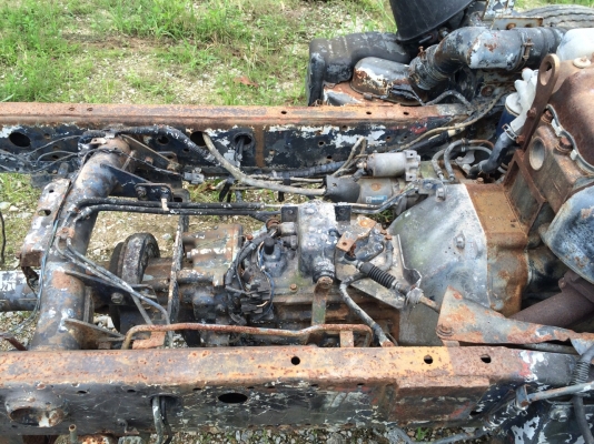 6ล้อ135แรง..เครื่องคัสซี ตามสภาพ ไม่มีเล่ม...เครื่องดี คัสซีสวย เหืองท้ายใหญ่