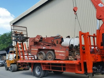 tractor-backhoe ส่งเครื่องขุด เจาะ บาดาล หรือ ใต้ถนน ให้ลูกค้า สุพรรณ ครับ ขอบคุณครับ