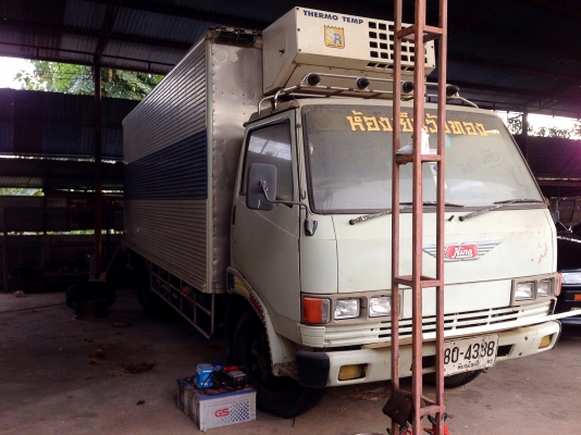ขายรถบรรทุก 6 ล้อ Hino km