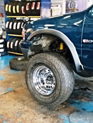 ขายยาง Yokohama AT 285/75/16 (5,500 มารับเลย) ขายยาง Yokohama AT 285/75/16 (5,500 มารับเลย)