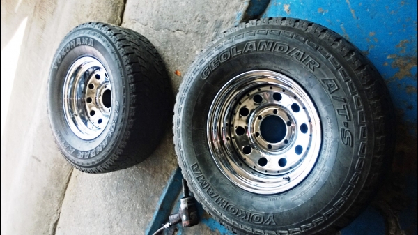 ขายยาง Yokohama AT 285/75/16 (5,500 มารับเลย) ขายยาง Yokohama AT 285/75/16 (5,500 มารับเลย)