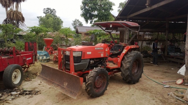 ขายคูโบต้า 45 แรงเดิมๆป้ายแดงมือเดียว