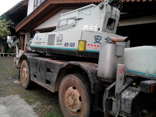 รถเครน Kato 10 ตัน