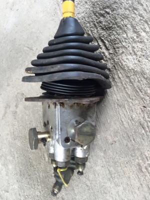 .คอลโทรลมือ PC30-7 เช็คนอกญี่ปุ่น  ราคา 8,000 บาท