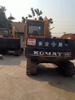 KOMATSU PC60-5 ราคางามๆ ราคา 680,000 บาท รถนอกเดิมๆนำเข้าจากญี่ปุ่น พร้อมอินวอยแจ้งจำหน่าย สภาพสวยเดิมๆ เครื่องแจ๋ว พร้อมลุยงาน KOMATSU PC60-5 ราคางามๆ ราคา 680,000 บาท รถนอกเดิมๆนำเข้าจากญี่ปุ่น พร้อมอินวอยแจ้งจำหน่าย สภาพสวยเดิมๆ เครื่องแจ๋ว พร้อมลุยงาน